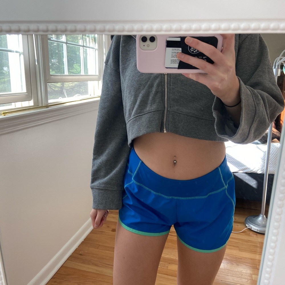 Cute athletic Reebok shorts!!
